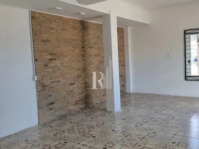 Sala para alugar, no bairro Centro em Tijucas
