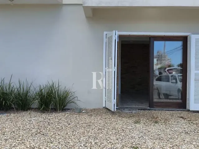 Sala para alugar, no bairro Centro em Tijucas