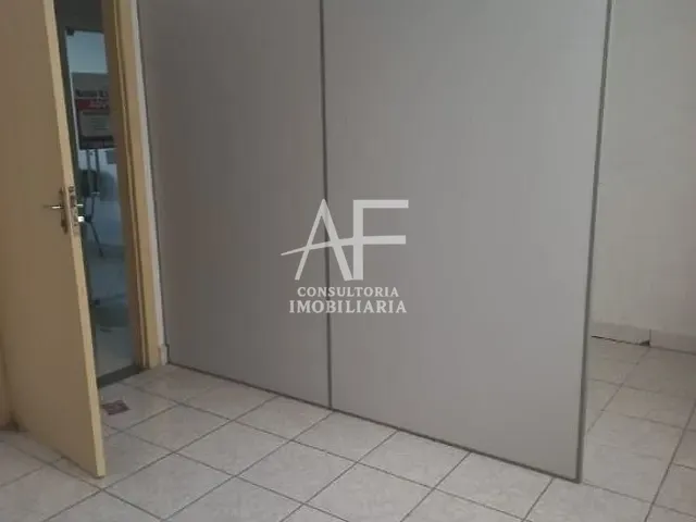 Sala com 12m², para alugar, no bairro Centro em Taubaté