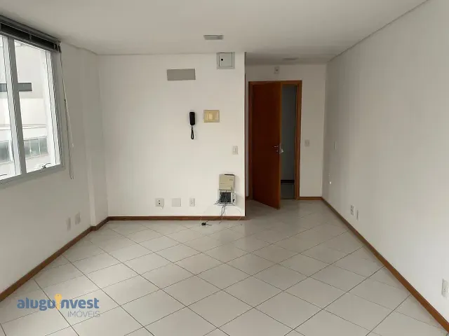 Sala para alugar, no bairro Trindade em Florianópolis
