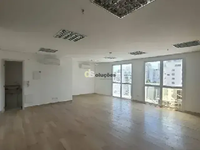 Sala à venda, no bairro Pinheiros em São Paulo