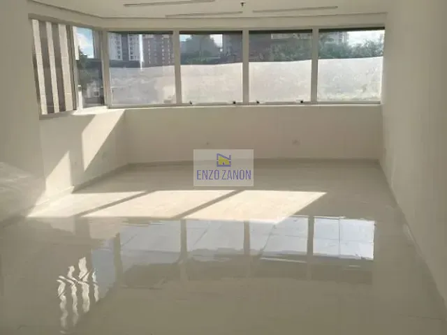 Sala com 32m², para alugar, no bairro Santa Terezinha em São Bernardo do Campo
