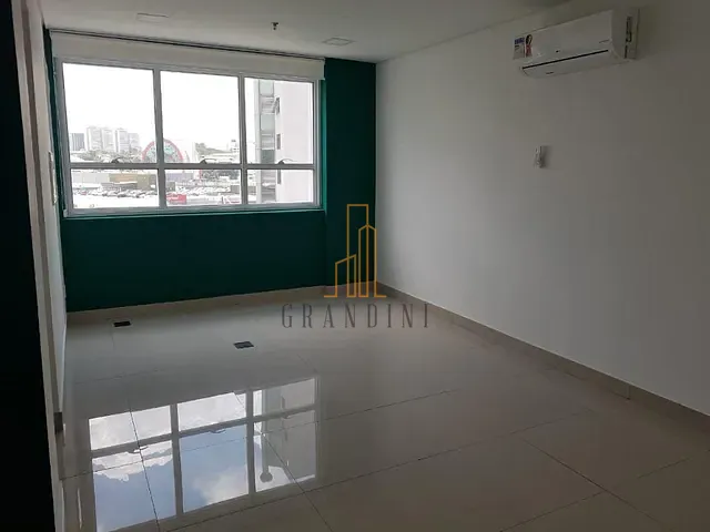 Sala com 25m², à venda, no bairro Baeta Neves em São Bernardo do Campo