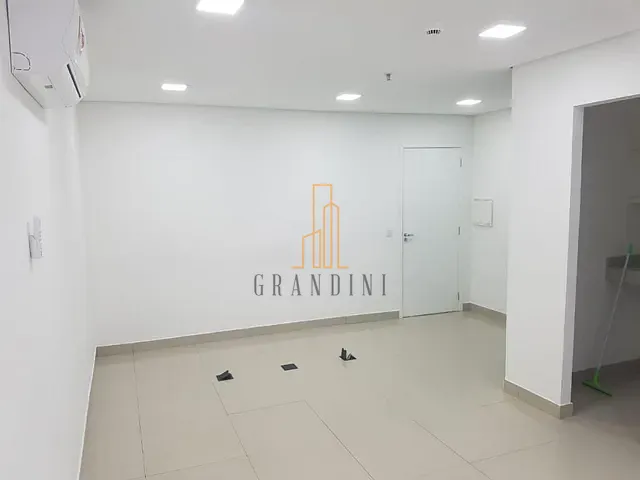 Sala com 25m², à venda, no bairro Baeta Neves em São Bernardo do Campo