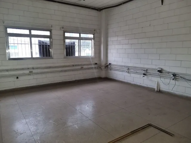 Sala com 70m², para alugar, no bairro Santana de Parnaíba em Santana de Parnaíba