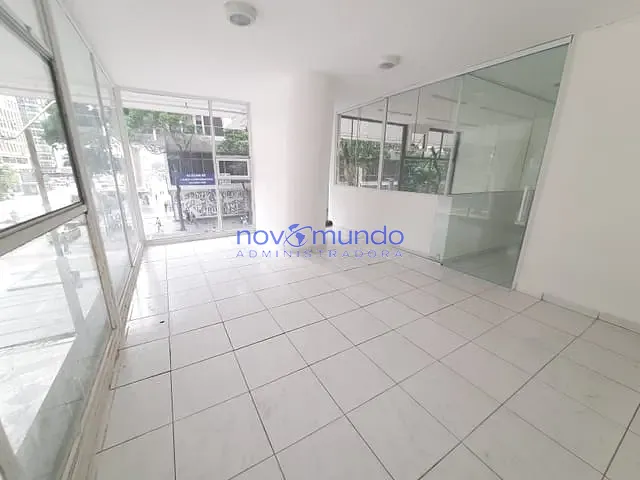 Loja com 107m², para alugar, no bairro Centro em Rio de Janeiro