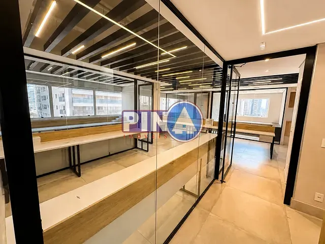 Sala para alugar, no bairro Setor Bueno em Goiânia