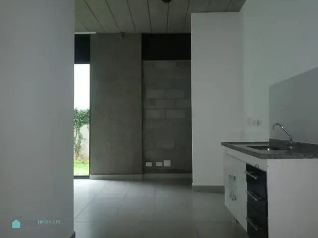 Sala com 45m², para alugar, no bairro Vila Portuguesa em São Paulo