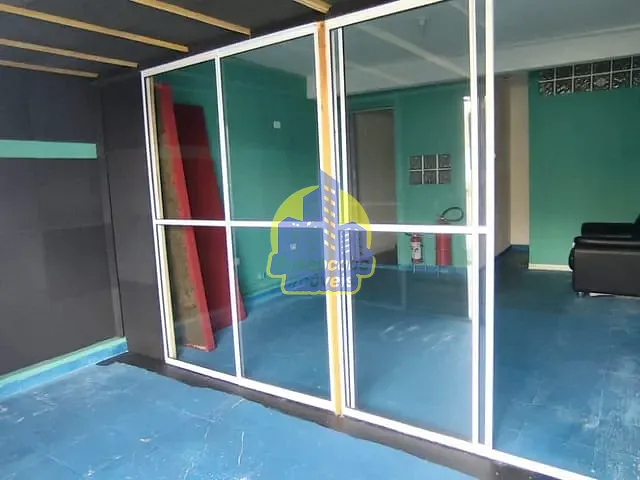 Sala com 35m², para alugar, no bairro Jaguaribe em Osasco
