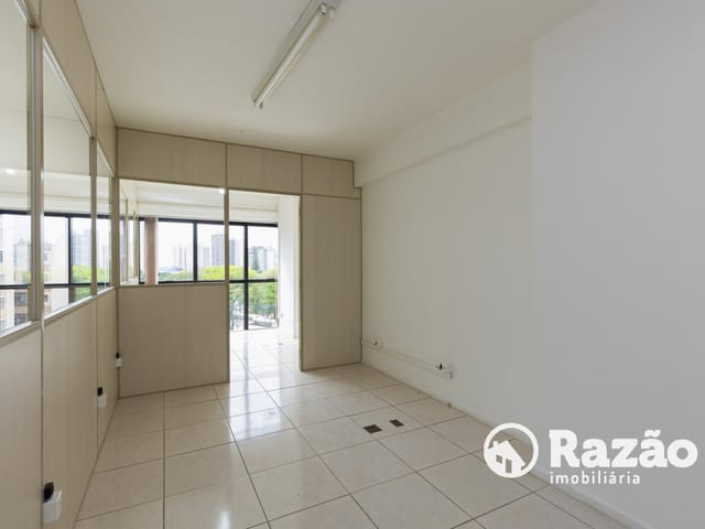 Sala para alugar, no bairro Centro em Curitiba