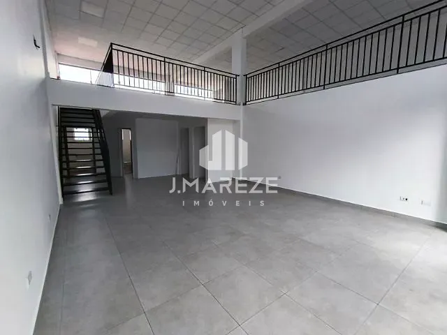 Sala com 180m², para alugar, no bairro Centro em Apucarana