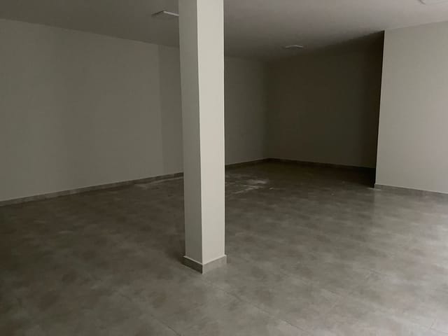 Sala para alugar, no bairro Parque Residencial Manela em Cambé