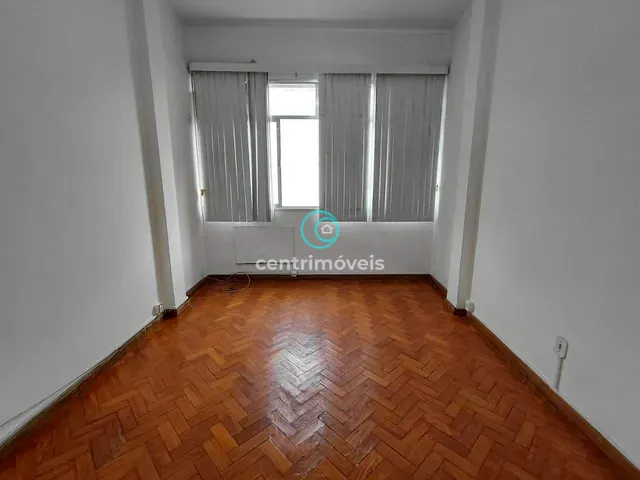 Sala com 23m², para alugar, no bairro Méier em Rio de Janeiro
