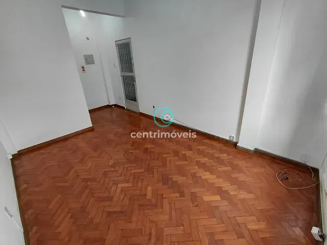 Sala com 23m², para alugar, no bairro Méier em Rio de Janeiro