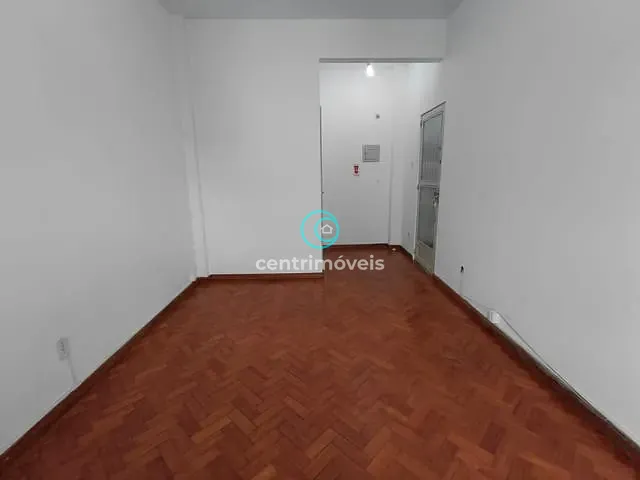 Sala com 23m², para alugar, no bairro Méier em Rio de Janeiro