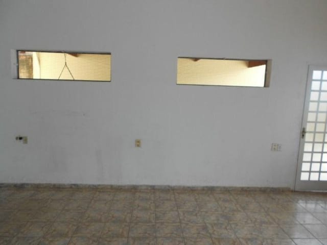 Sala com 250m², para alugar, no bairro Sítio Cabreúva em Paulínia
