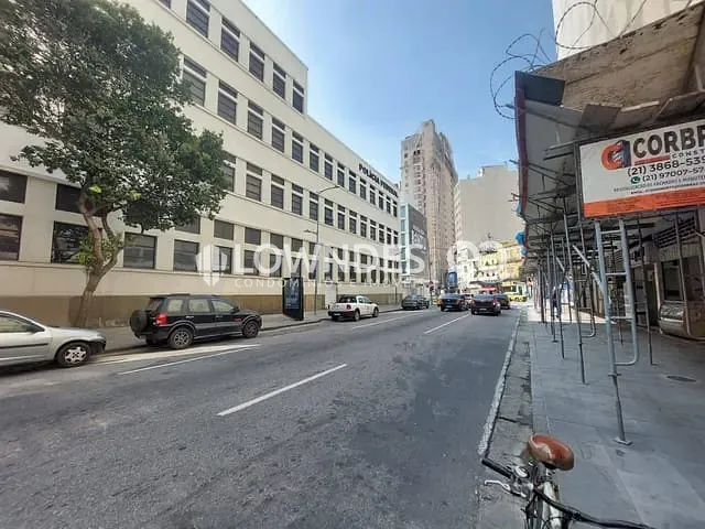 Sala à venda, no bairro Saúde em Rio de Janeiro