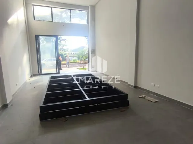 Sala para alugar, no bairro Centro em Apucarana