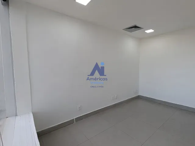 Sala com 60m², para alugar, no bairro Recreio dos Bandeirantes em Rio de Janeiro