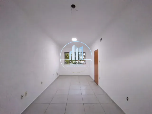 Sala com 36m², para alugar, no bairro Centro em Pouso Alegre