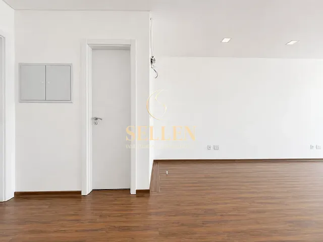 Sala para alugar, no bairro Pioneiros em Balneário Camboriú