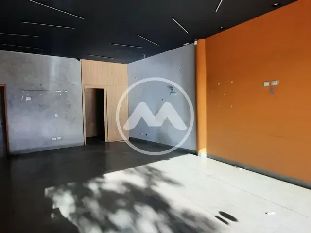 Sala com 503m², para alugar, no bairro Zona 02 em Cianorte