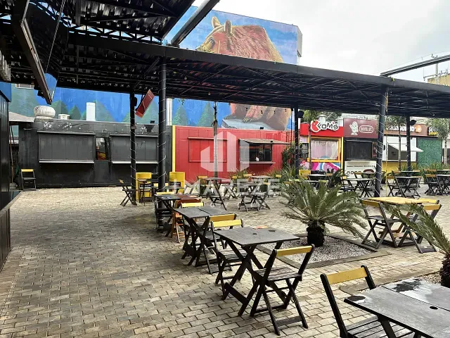 Sala com 4093m², para alugar, no bairro Centro em Apucarana