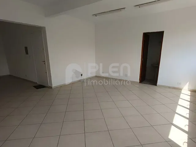 Conjunto comercial com 40m², para alugar, no bairro Santana em São Paulo