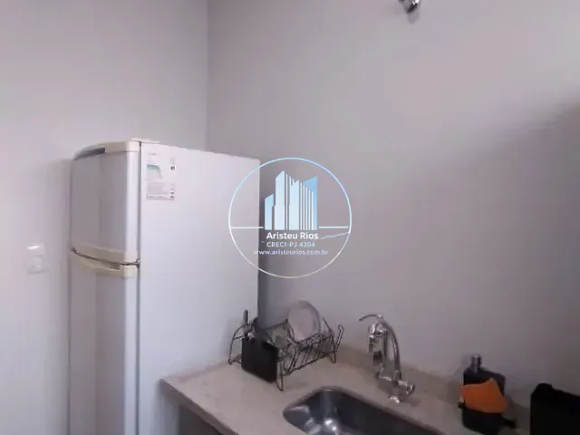 Sala com 13m², para alugar, no bairro Centro em Pouso Alegre