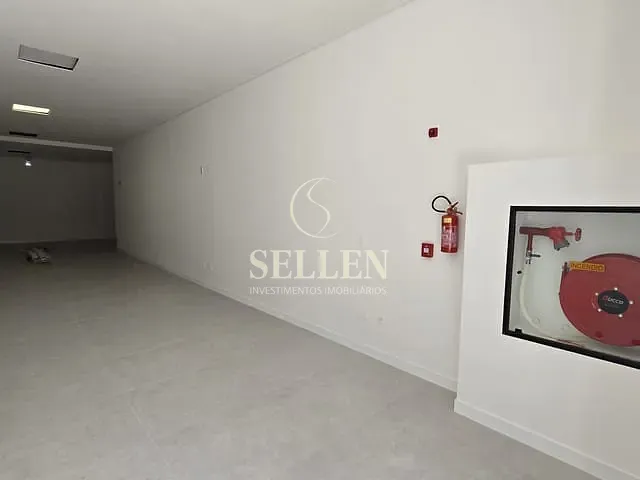 Sala para alugar, no bairro Centro em Balneário Camboriú