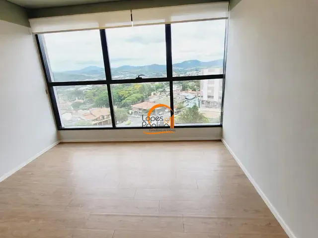 Sala com 33m², para alugar, no bairro Vila Santista em Atibaia