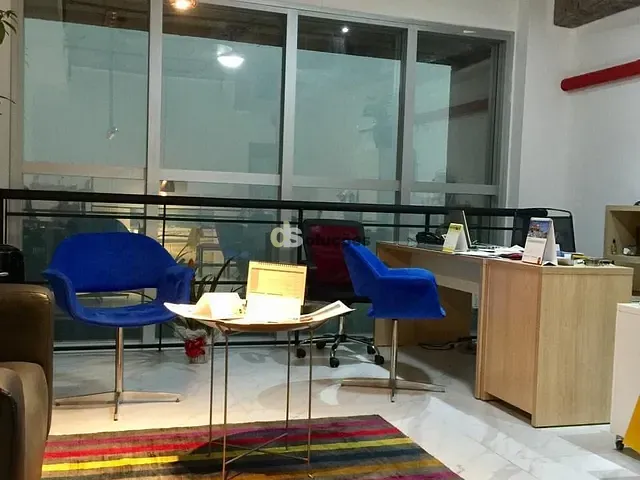 Sala à venda, no bairro Vila Mariana em São Paulo