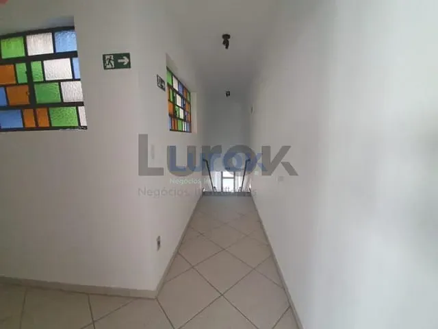 Sala com 30m², para alugar, no bairro Jardim Pinheiros em Valinhos