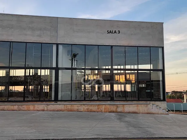 Sala com 213m², para alugar, no bairro Parque Dos Ipês em Jaguariúna