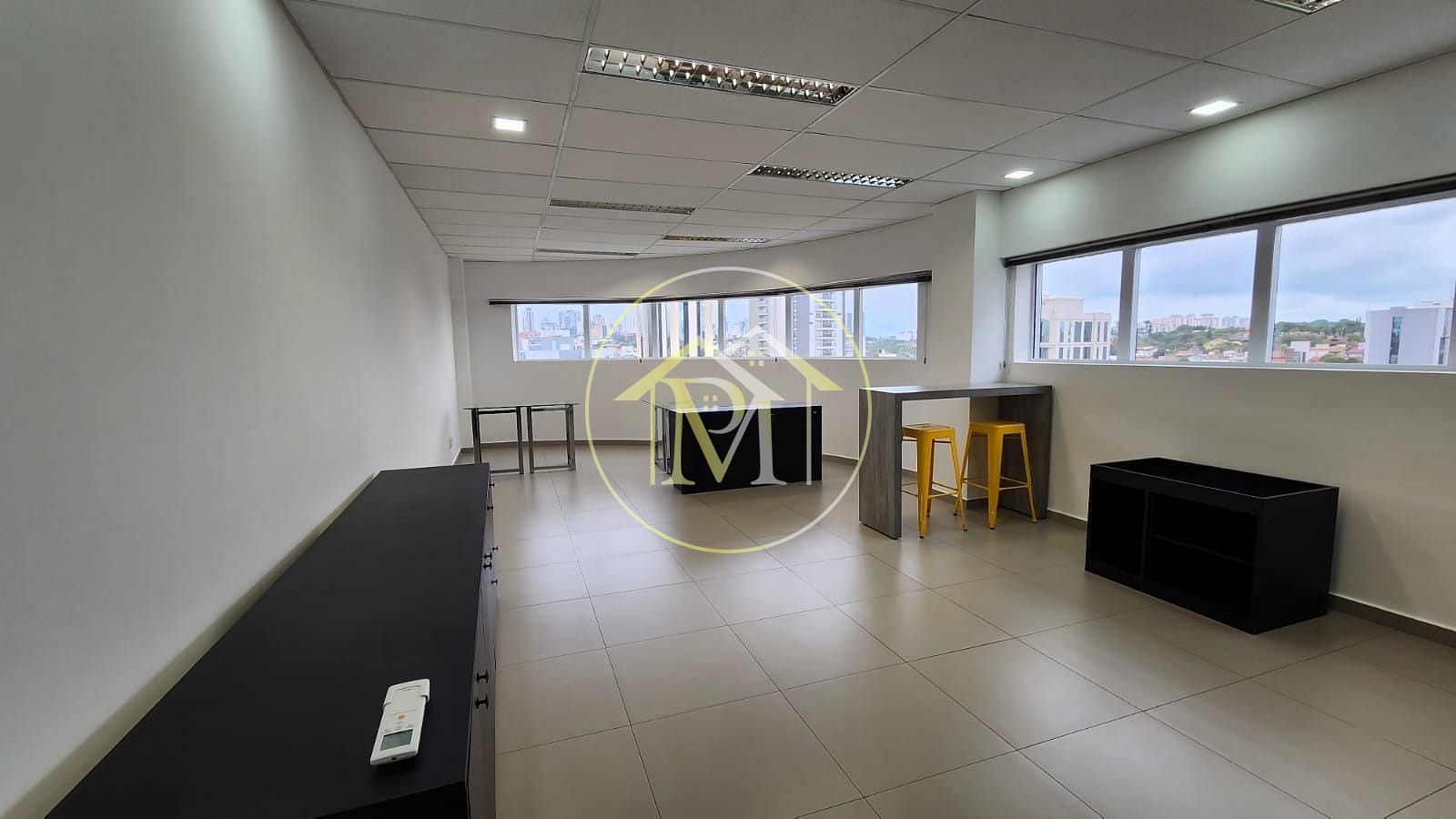 Sala-Conjunto, 105 m² - Foto 1