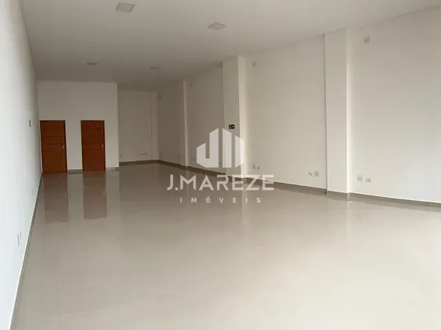 Sala com 86m², para alugar, no bairro Centro em Apucarana