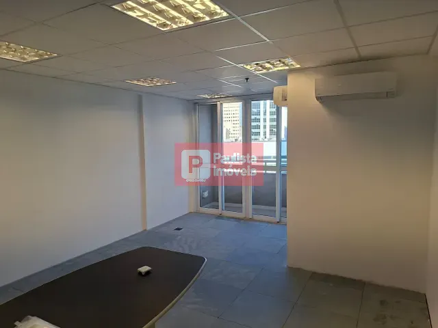 Sala com 58m², à venda ou para alugar, no bairro Chácara Santo Antônio em São Paulo
