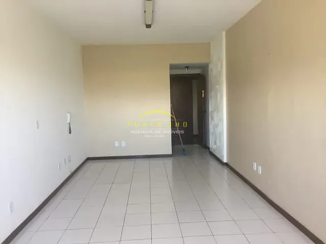 Sala à venda, no bairro Brotas em Salvador