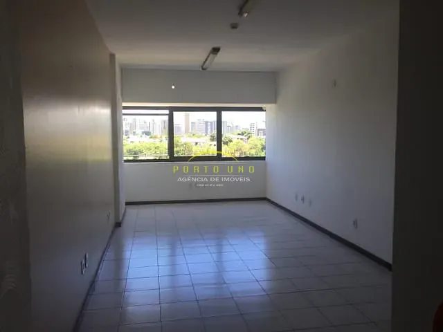 Sala à venda, no bairro Brotas em Salvador