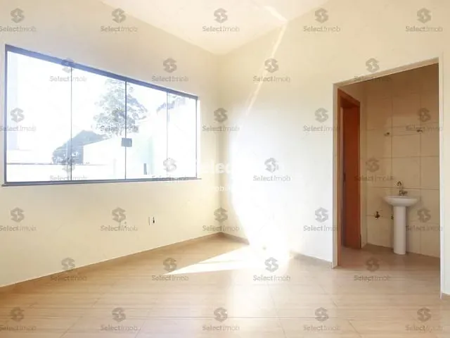 Sala com 80m², para alugar, no bairro Parque São Vicente em Mauá