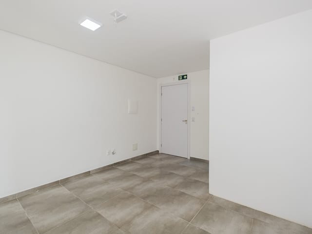 Sala para alugar, no bairro Três Vendas em Pelotas