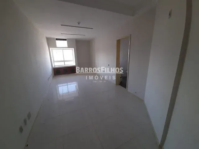 Sala com 35m², à venda, no bairro São José em Aracaju