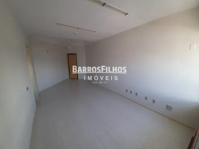 Sala com 35m², à venda, no bairro São José em Aracaju