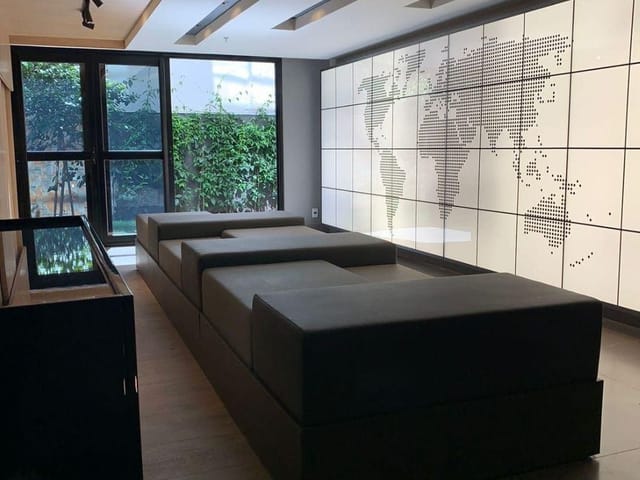 Sala à venda, no bairro Menino Deus em Porto Alegre