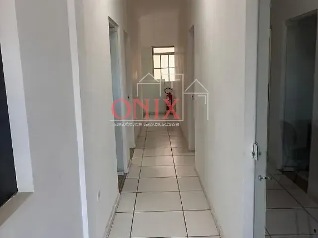 Sala com 25m², para alugar, no bairro Jundiapeba em Mogi das Cruzes