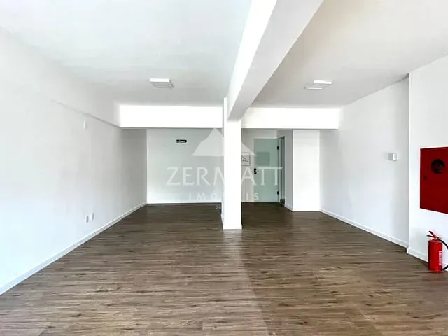 Sala para alugar, no bairro Centro em Blumenau