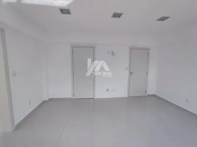Sala com 123m², à venda ou para alugar, no bairro Centro em Guarapuava