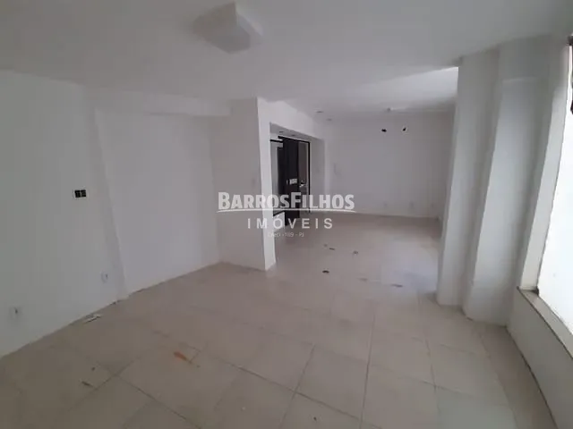Sala com 22m², para alugar, no bairro São José em Aracaju