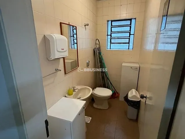 Sala com 68m², à venda, no bairro Nossa Senhora de Lourdes em Caxias do Sul