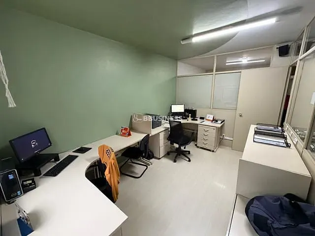 Sala com 68m², à venda, no bairro Nossa Senhora de Lourdes em Caxias do Sul